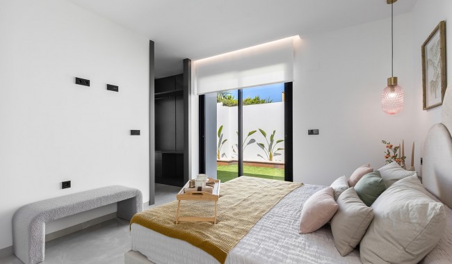 Brukt - Villa - El Chaparral, Torrevieja - El Chaparral