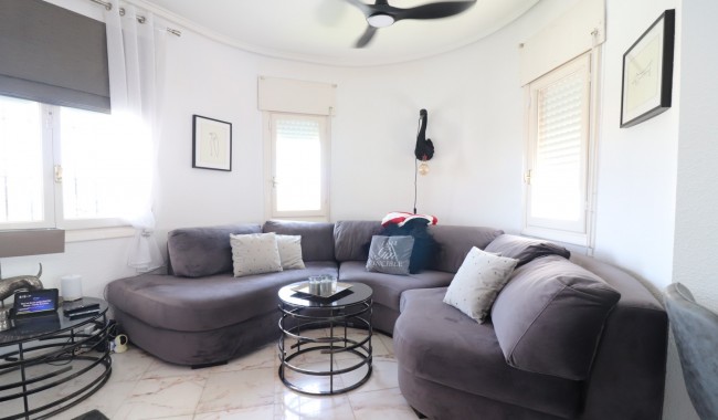 Begagnad - Villa - Orihuela Costa - Villamartín
