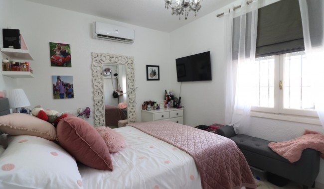Begagnad - Villa - Orihuela Costa - Villamartín
