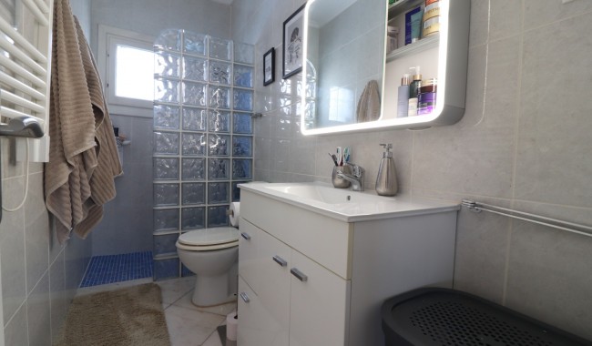 Begagnad - Villa - Orihuela Costa - Villamartín