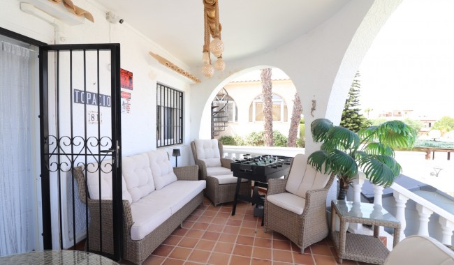 Begagnad - Villa - Orihuela Costa - Villamartín