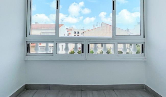 Resale - Apartment - Torrevieja