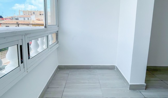 Resale - Apartment - Torrevieja