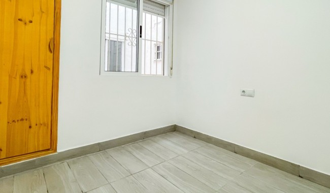 Resale - Apartment - Torrevieja