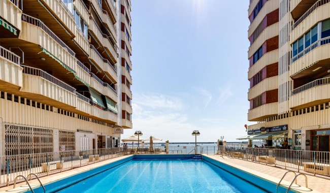 Begagnad - Lägenhet - Torrevieja - Playa de La Acequion