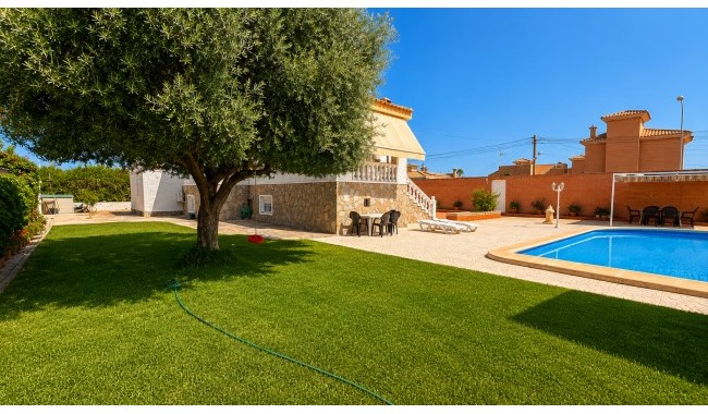 Resale - Villa - Torrevieja - Torreta florida