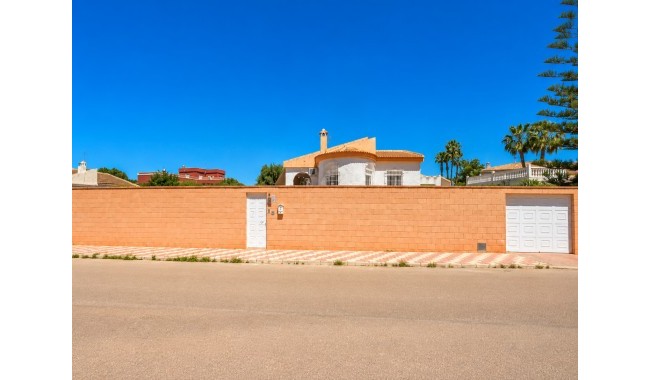 Resale - Villa - Torrevieja - Torreta florida