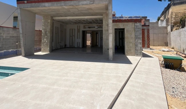 Brukt - Villa - El Chaparral, Torrevieja - El Chaparral