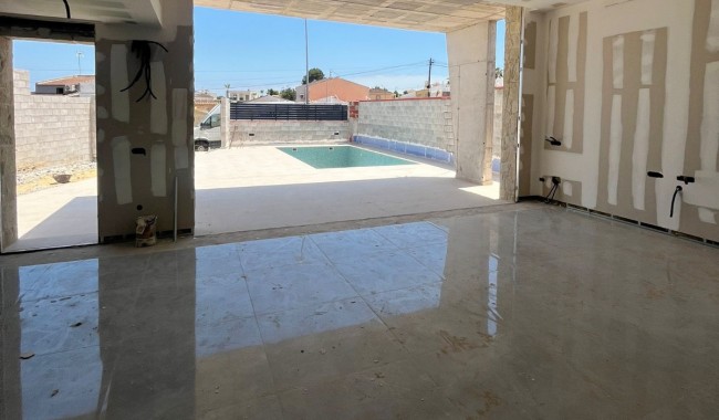 Brukt - Villa - El Chaparral, Torrevieja - El Chaparral