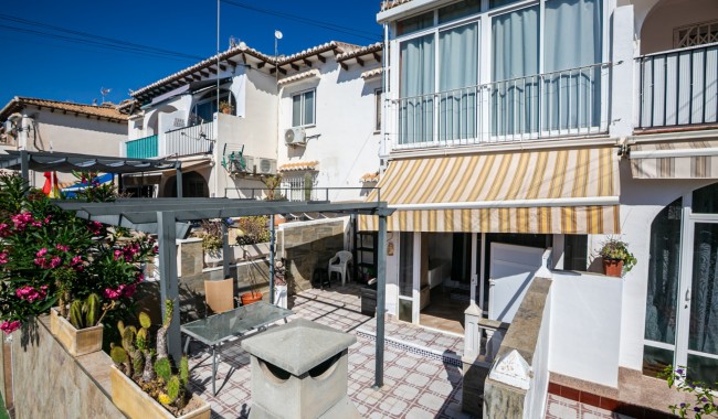 Apartamento - Segunda mano - Torrevieja - Los Balcones