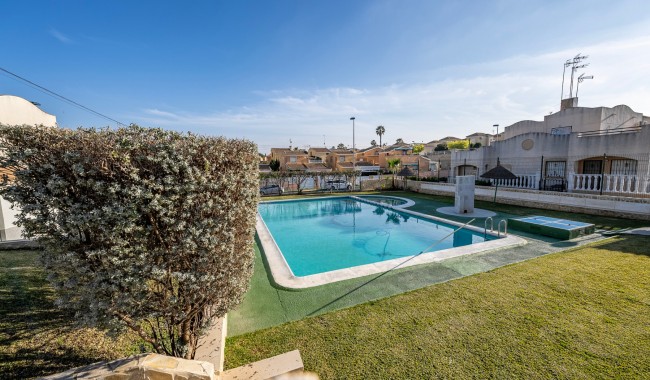 Segunda mano - Apartamento - Torrevieja - Los Balcones