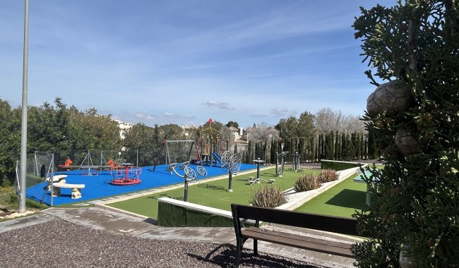 Resale - Apartment - Los Altos - Dream Hills