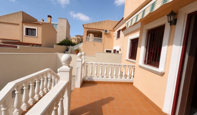 Brukt - Villa - Villamartín - Blue Lagoon