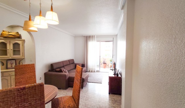 Resale - Apartment - Guardamar