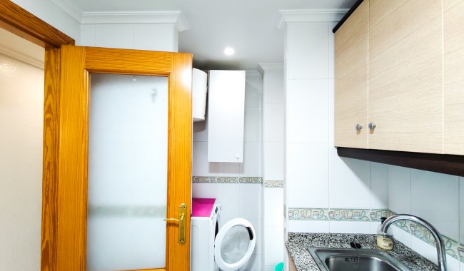 Resale - Apartment - Guardamar