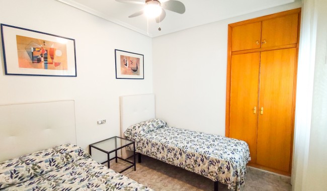 Resale - Apartment - Guardamar