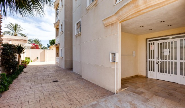 Resale - Apartment - Torrevieja - Centro