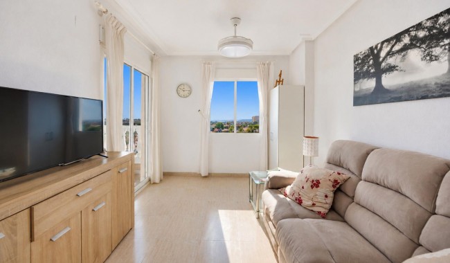 Resale - Apartment - Torrevieja - Centro