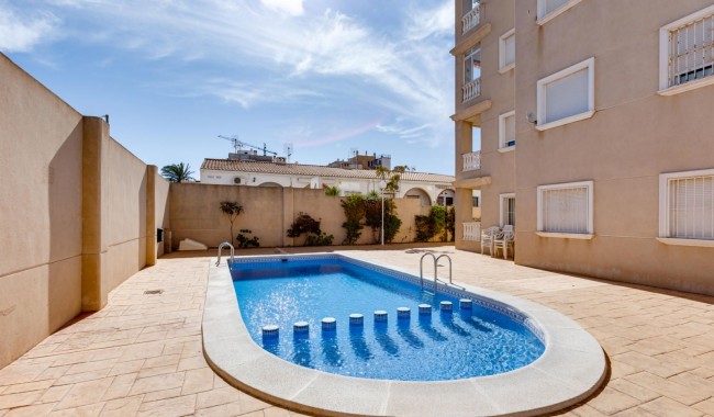 Resale - Apartment - Torrevieja - Centro