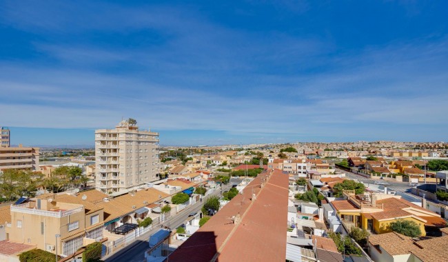 Resale - Apartment - Torrevieja - Centro