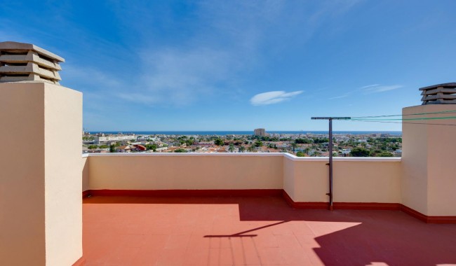 Resale - Apartment - Torrevieja - Centro