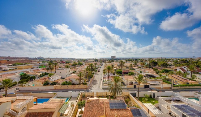 Resale - Apartment - Torrevieja - Centro