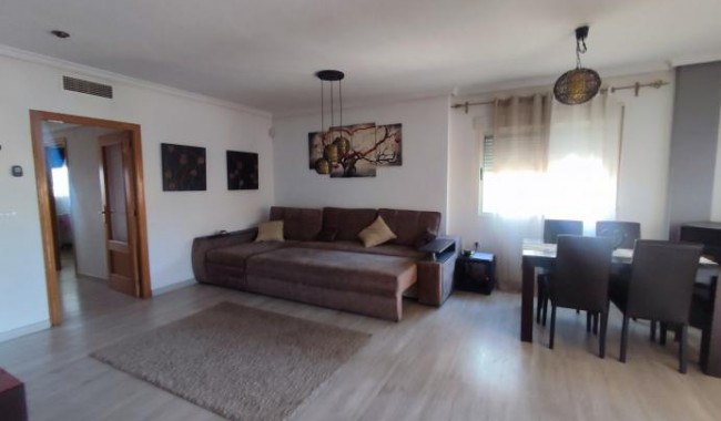 Begagnad - Villa - Torrevieja - Aguas Nuevas