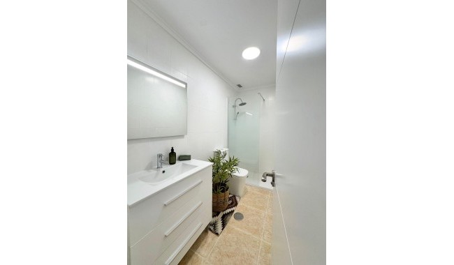 Sprzedaż - Apartament - Torrevieja - Playa de los locos