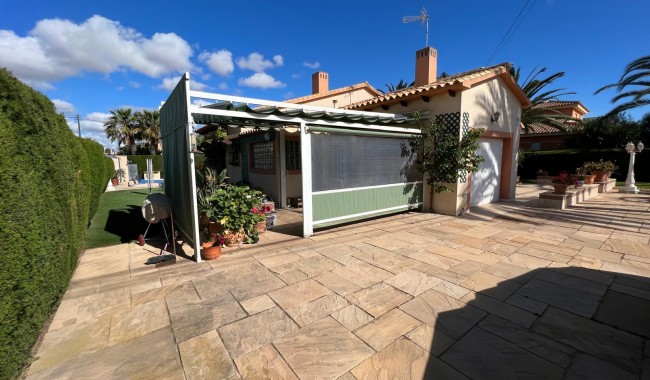 Begagnad - Villa - Orihuela - Cabo Roig