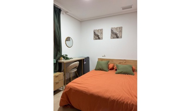 Sprzedaż - Apartament - Torrevieja - Puerto