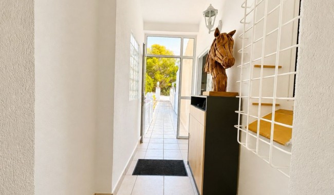 Segunda mano - Villa - Villamartín