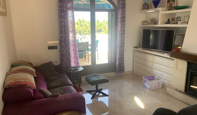 Resale - Villa - Villamartín