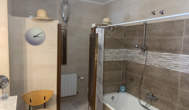 Resale - Villa - Villamartín