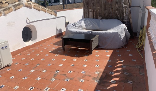 Resale - Villa - Villamartín