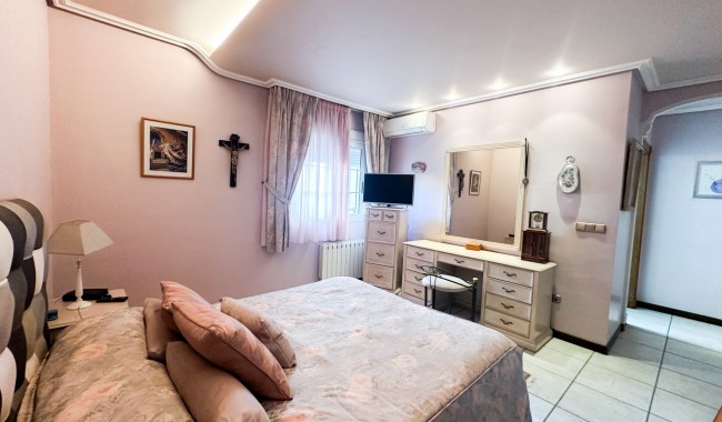 Sprzedaż - Willa - La Mata, Torrevieja - La Mata