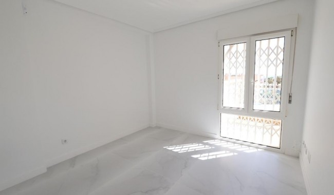 Sprzedaż - Apartament - Orihuela costa - Cabo Roig