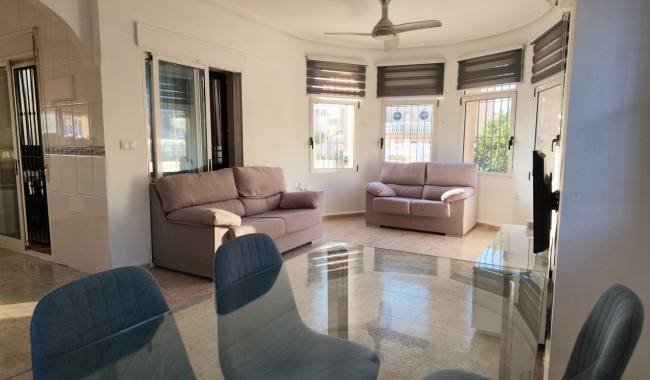 Segunda mano - Villa - Villamartín - Costa Blanca