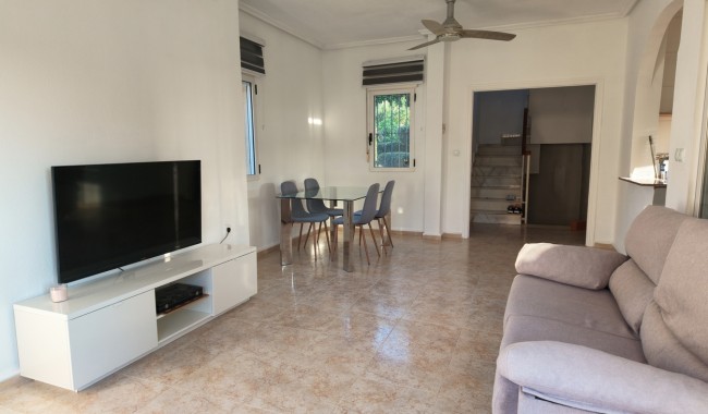 Segunda mano - Villa - Villamartín - Costa Blanca
