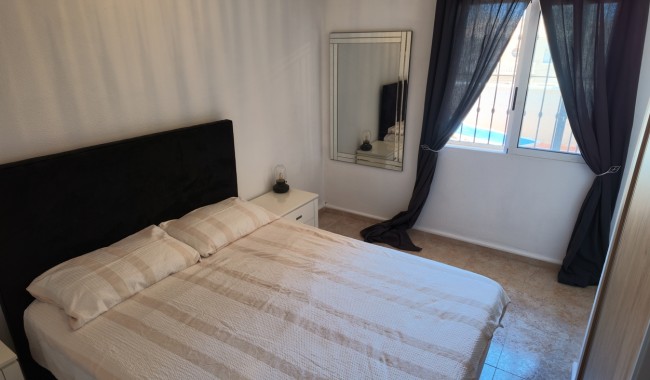 Segunda mano - Villa - Villamartín - Costa Blanca