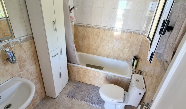 Segunda mano - Villa - Villamartín - Costa Blanca