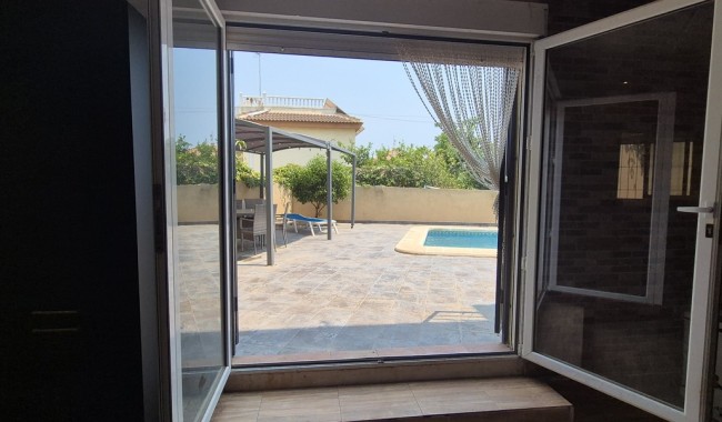 Segunda mano - Villa - Villamartín - Costa Blanca