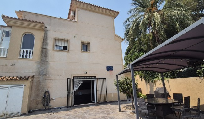 Segunda mano - Villa - Villamartín - Costa Blanca