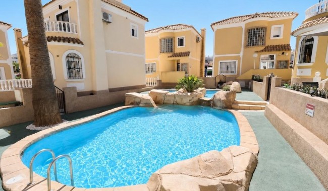 Brukt - Villa - Orihuela Costa - Villamartín-Las Filipinas
