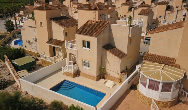 Villa - Begagnad - San Miguel de Salinas - Lake View Mansions