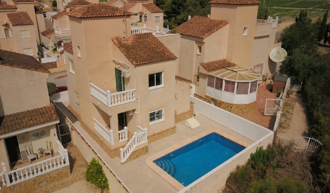 Brukt - Villa - San Miguel de Salinas - Lake View Mansions