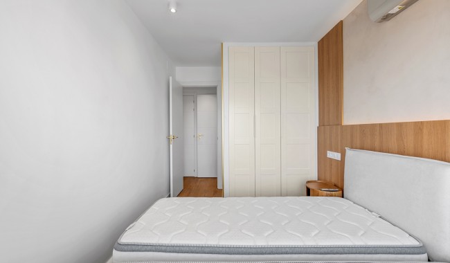 Sprzedaż - Apartament - Torrevieja - Punta Prima