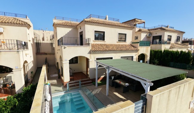 Villa - Brukt - Torrevieja - Sector 25