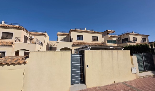 Brukt - Villa - Torrevieja - Sector 25