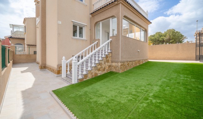 Segunda mano - Villa - Orihuela Costa - PAU 26
