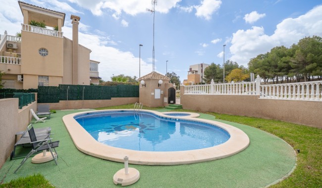 Segunda mano - Villa - Orihuela Costa - PAU 26
